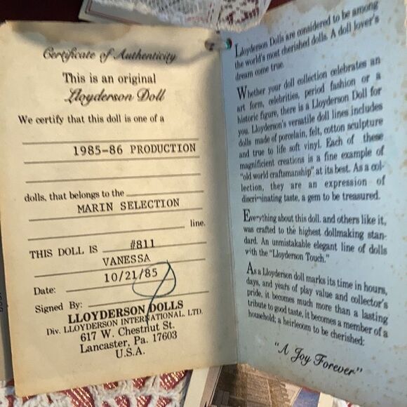 1985 Lloyderson Vanessa Porcelain Doll - Picture 5 of 11